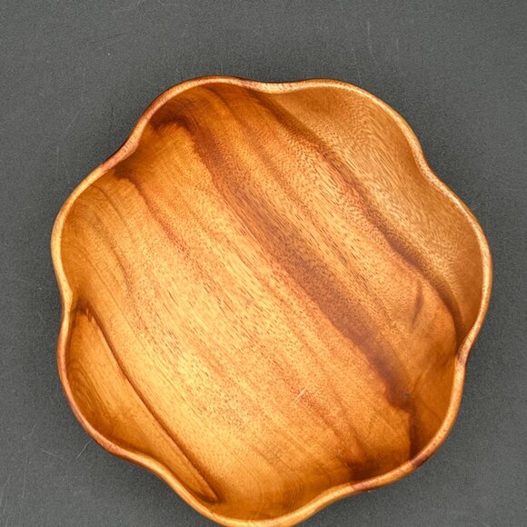 Vintage 1960s Suar Wood (Monkey Pod Wood) Hand Carved Scalloped Bowl - Picture 2 of 5